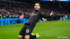 扎金花反套路：如何识别对手在故意引诱你比牌？（扎金花防套路指南：识别对手诱导你比牌的信号）